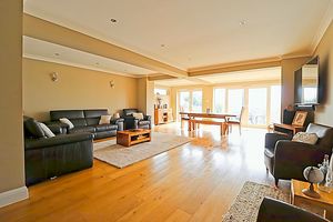 Lower Ground Floor Reception Room- click for photo gallery